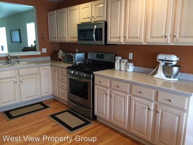 Foto del edificio - 4 br, 3 bath House - 1516 Wildrose Drive
