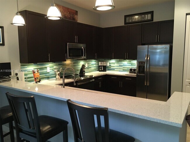 Foto del edificio - 184 W Bay Cedar Cir