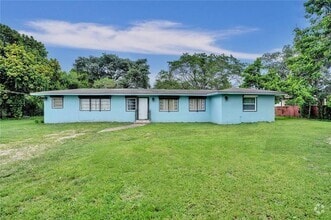 Building Photo - 12525 SW 104th St