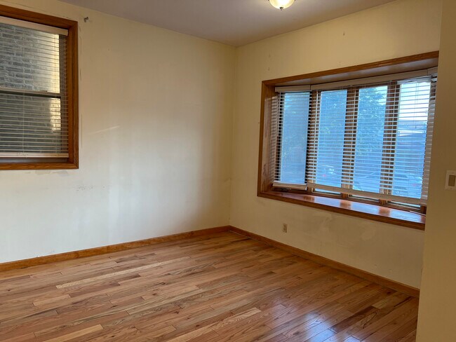 Foto del edificio - 3815 S Parnell Ave