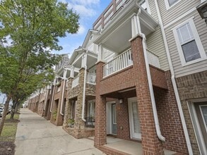 Building Photo - 205 16th St NW