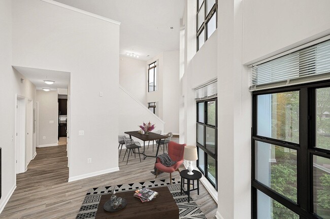 Luxurious loft apartment homes - Crystal City Lofts