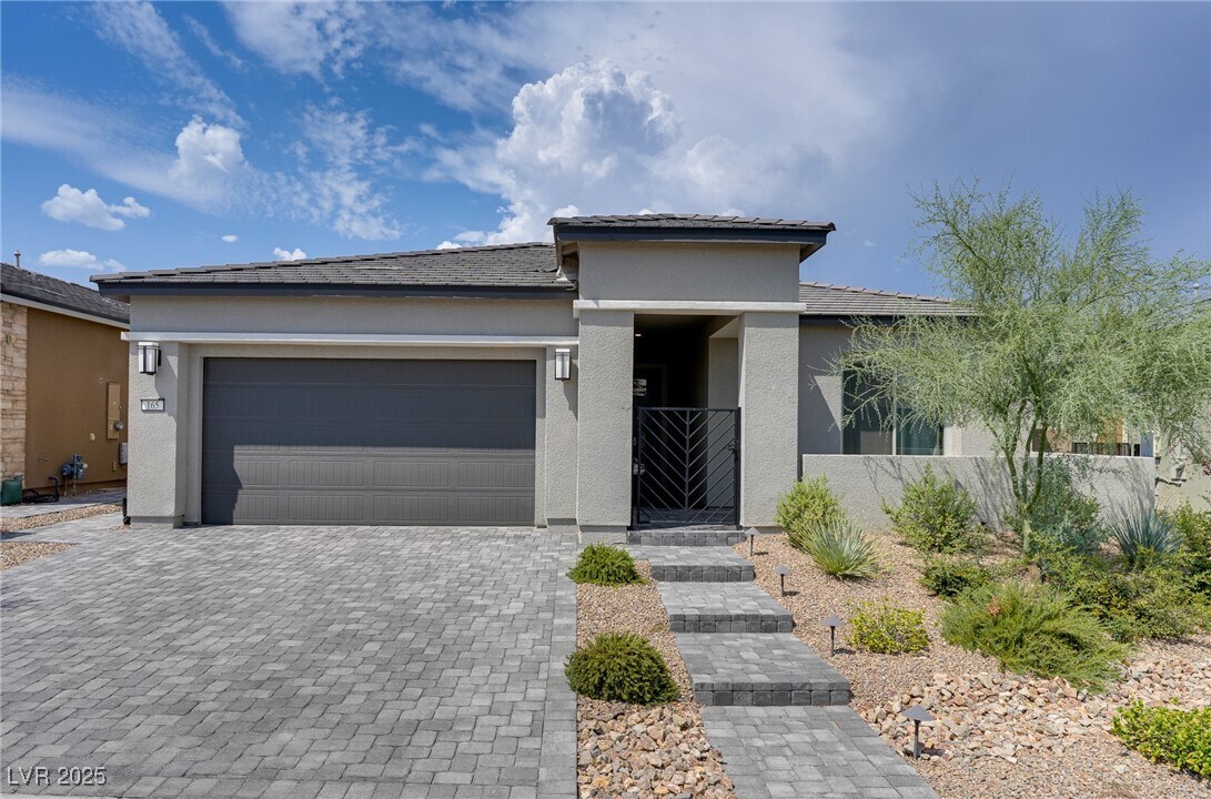Foto principal - 165 Springbough Ln