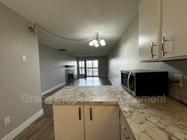 Foto del edificio - 2740 W 86th Ave