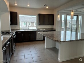 Building Photo - 6449 Flying Horse Ct