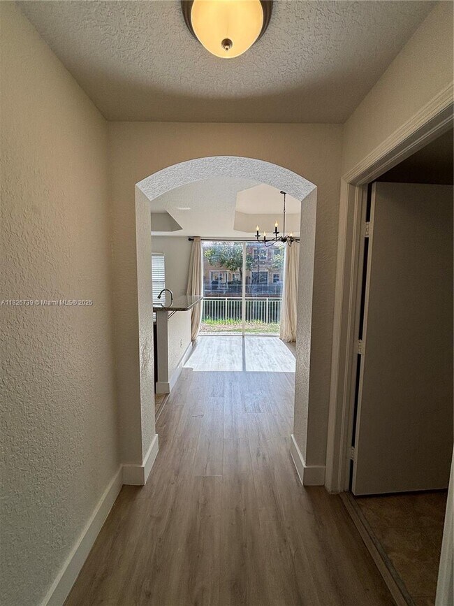 Foto del edificio - 4931 N Harbor Isles Dr