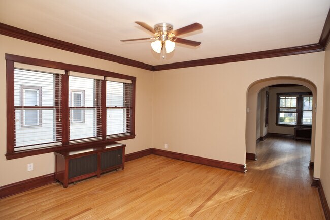 Building Photo - 1225 Wesley Ave