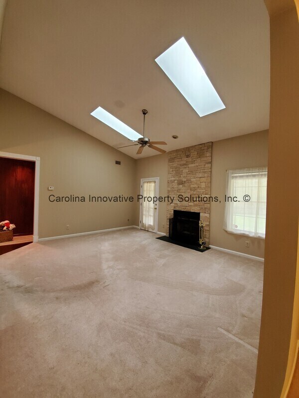Foto del edificio - 5409 Leaford Ct