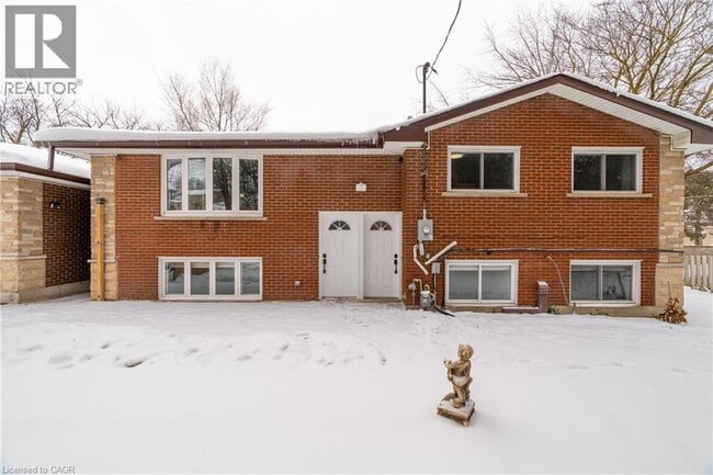 Building Photo - 245 Thaler Ave