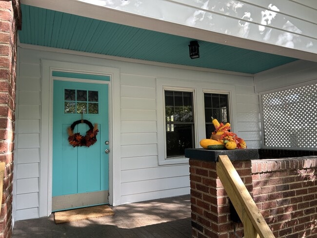 Building Photo - 12 Harvard Pl