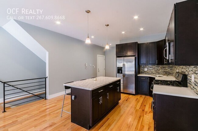 Building Photo - 853 N 20th St