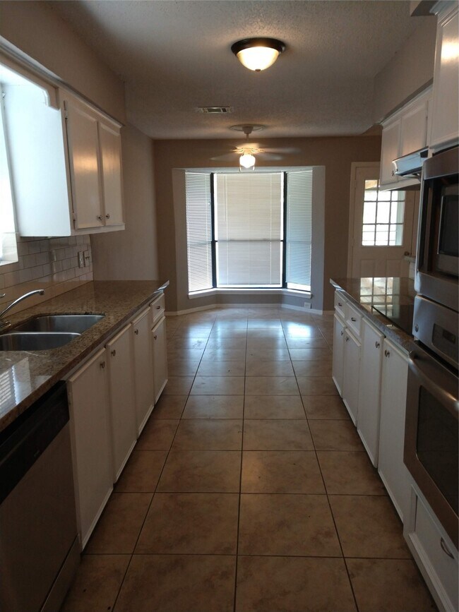 Foto del edificio - 1902 Laura Ln