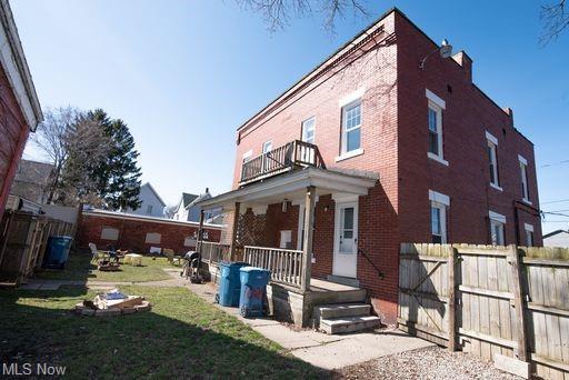 Building Photo - 1024 W Erie Ave