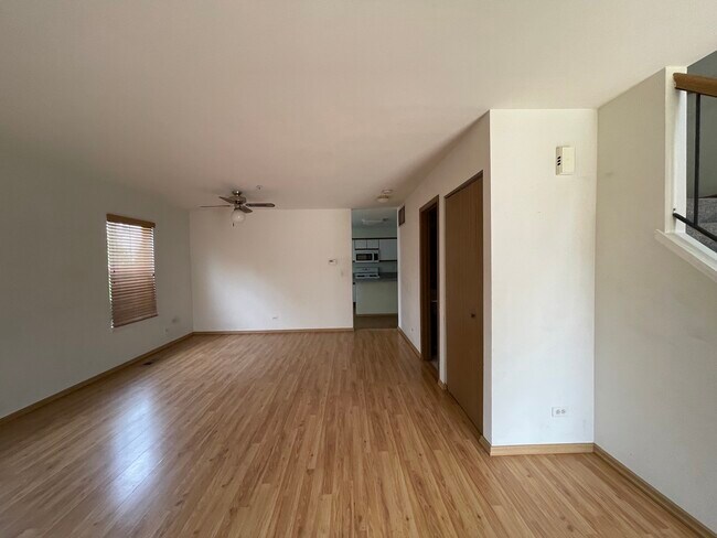 Foto del edificio - 1350 Orleans Dr