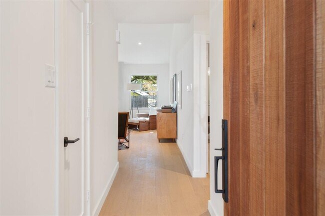 Foto del edificio - 2815 Goldbridge Dr