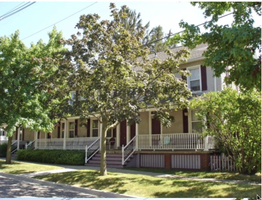 512 Park St, St. Joseph, MI 49085 Apartments in St. Joseph, MI
