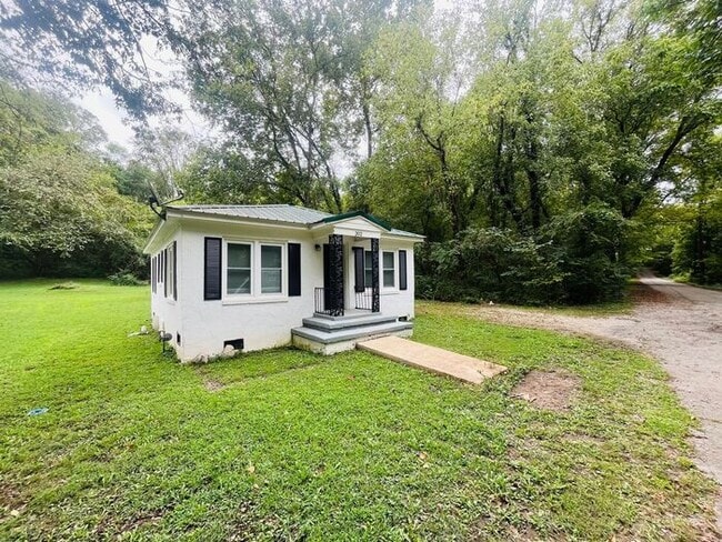 Building Photo - Affordable 2 Bedroom in Mount Pleasant