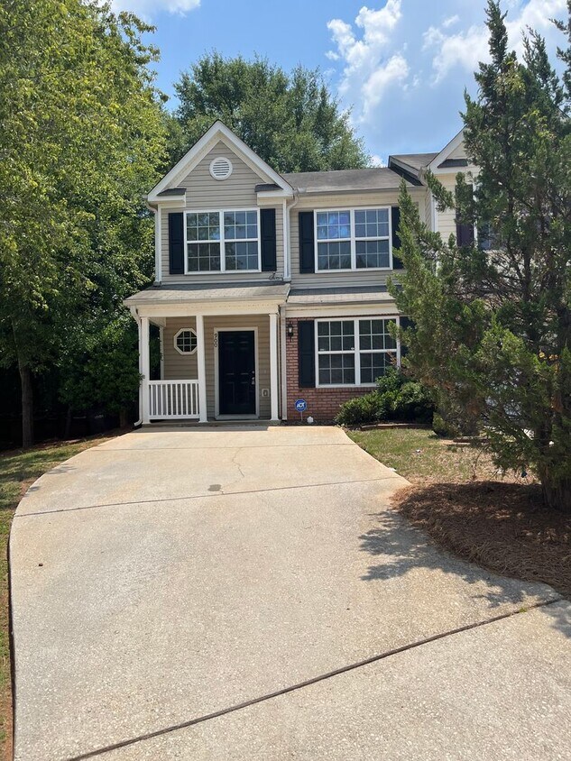 Primary Photo - Spacious 3/2.5 Townhome in Quiet Neighborh...
