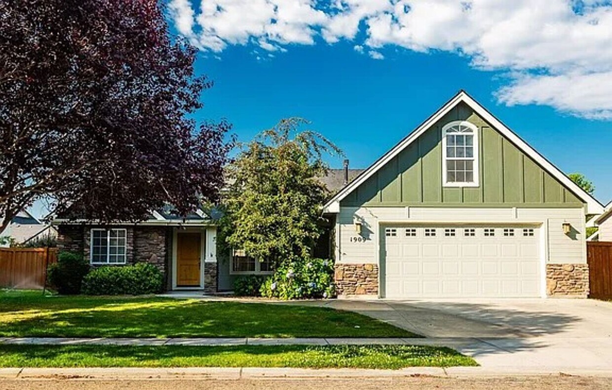 Foto principal - Beautiful 3 bed 2 bath Meridian home in th...