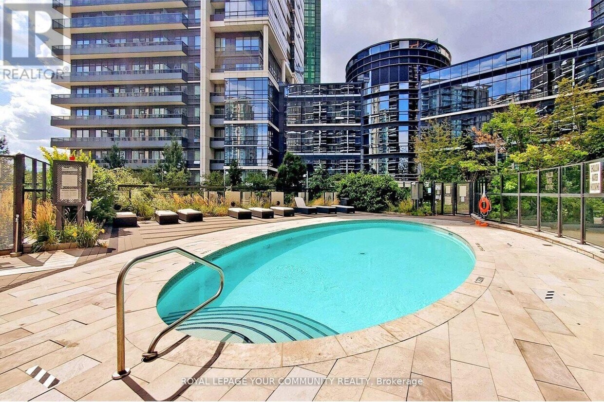 Photo principale - 2-602 Anndale Dr