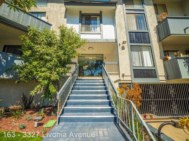 Building Photo - 3 br, 3 bath Apartment - 3327 Livonia Avenue