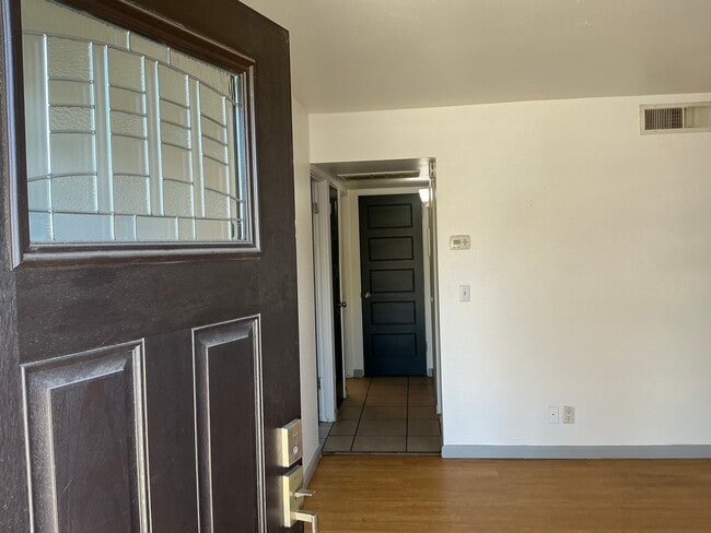 Building Photo - 45652 Lantana Ave