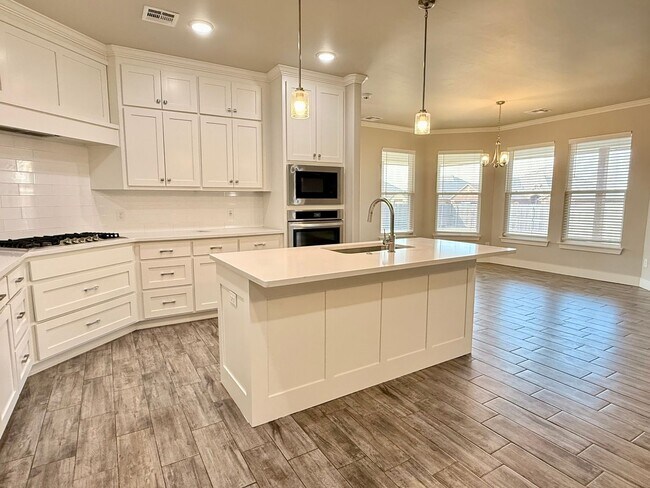 Foto del edificio - Gorgeous 4 bed, 2.5 Bath in Piedmont Schools