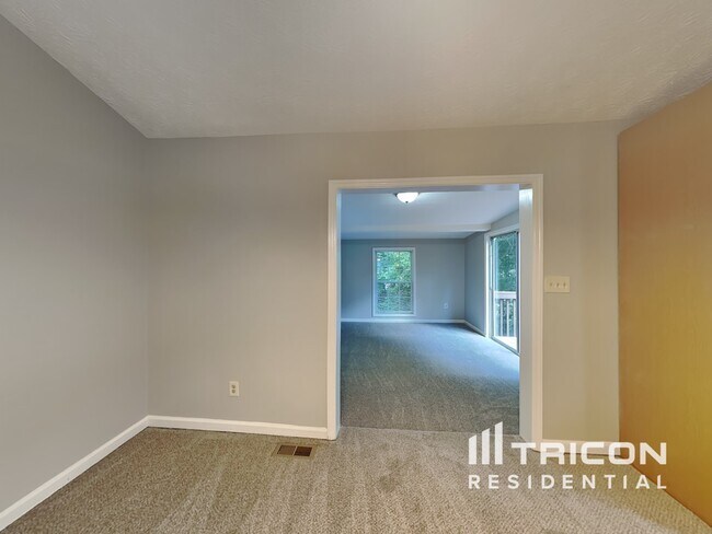 Foto del edificio - 2791 Pine Meadow Dr
