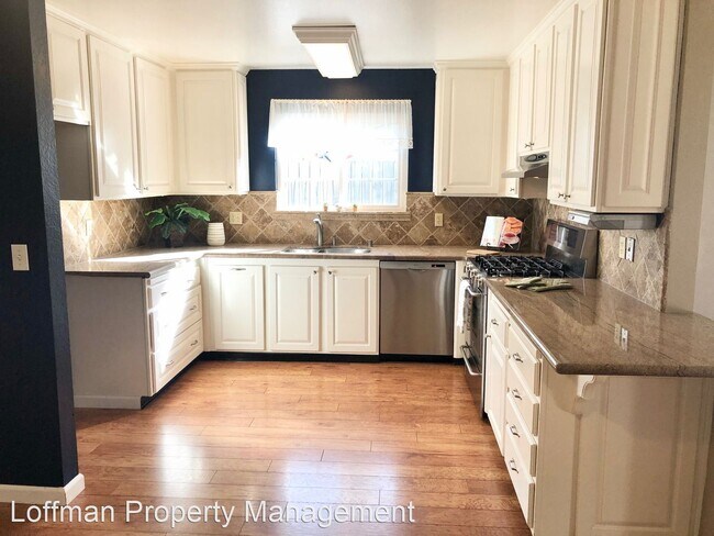 Building Photo - 4 br, 3 bath House - 5766 Mesa Verde Circle