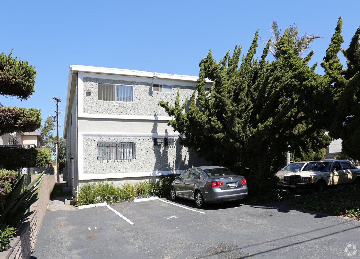 Building Photo - 3829 Inglewood Blvd