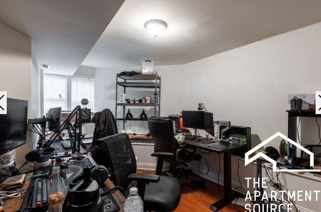 Foto del edificio - 1059 W Fry St