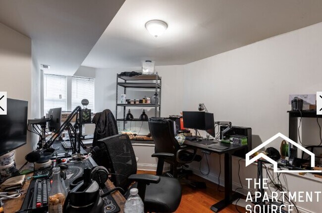 Photo - 1059 W Fry St Apartment