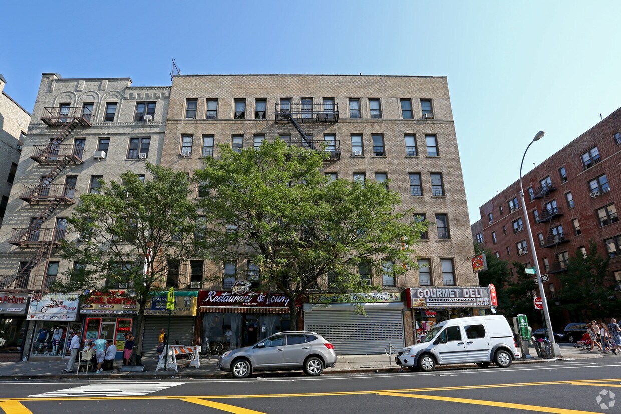 Building Photo - 47 Sherman Ave