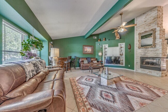 Building Photo - 338 Ll Davis Dr