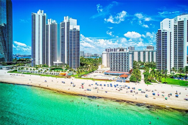 Foto del edificio - 19201 Collins Ave