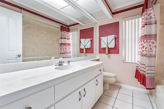 Foto del edificio - 18196 Winding Oaks Blvd