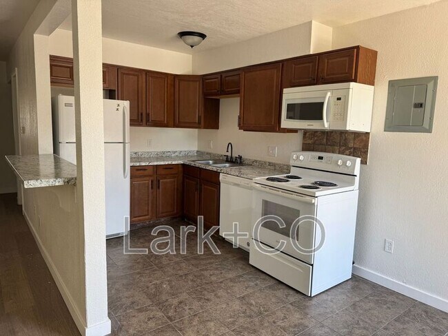Foto del edificio - 3014 Mallard Dr