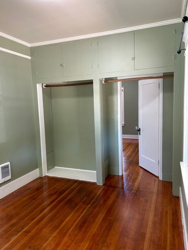 Building Photo - (933) 809 SW 6th 1 Bdrm / 1 Bath w/ Bonus ...