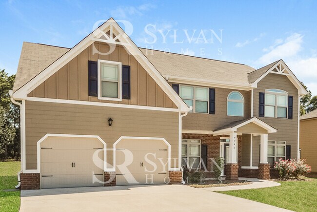 Building Photo - Life Just Got Better!
