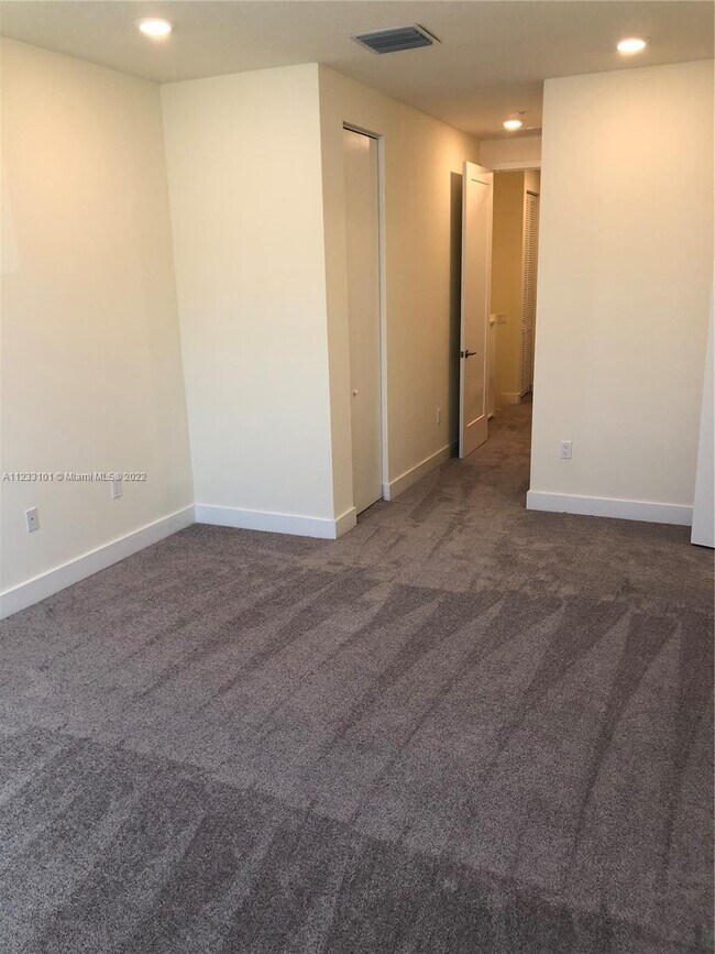 Foto del edificio - 10290 SW 64th St