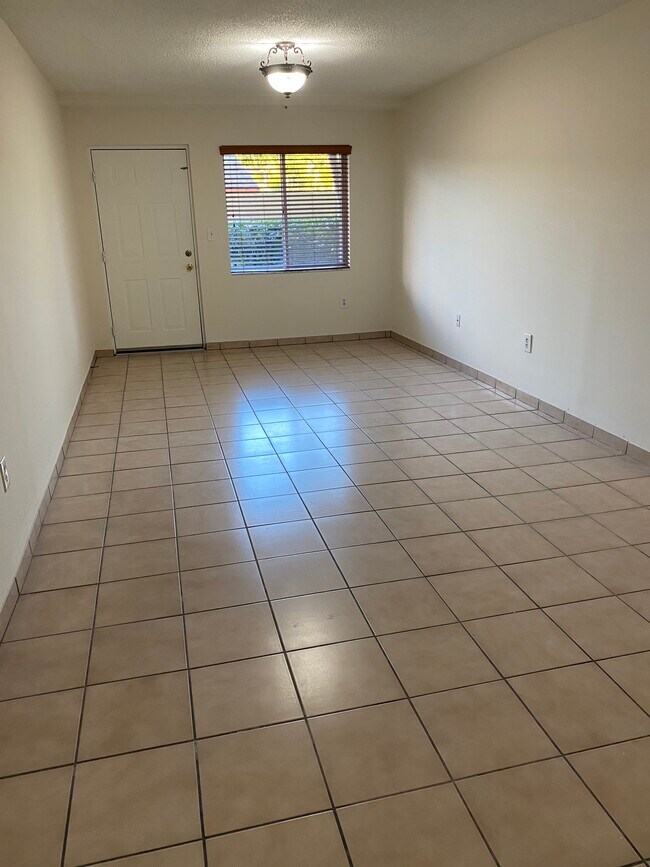 Living Room - 2590 NW 14th St
