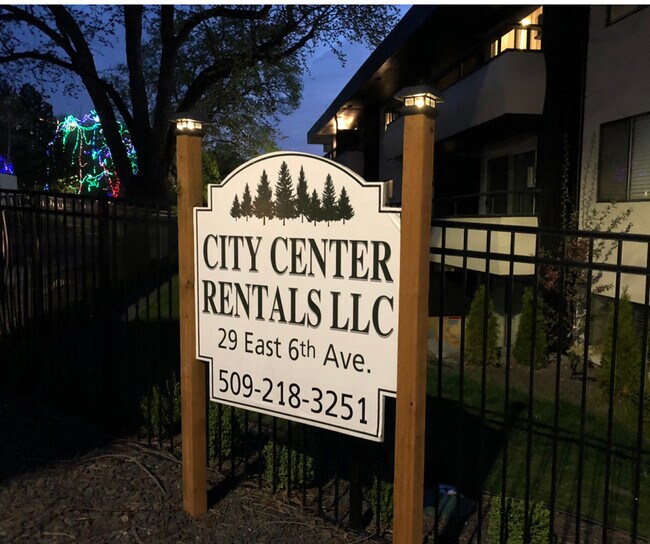 Building Photo - City Center Rentals