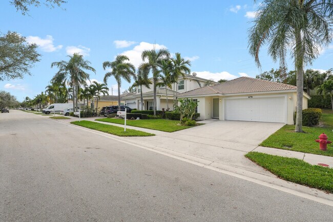 Building Photo - 6791 Lantern Key Dr