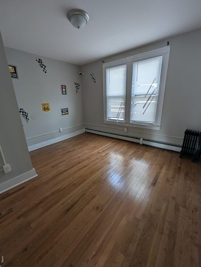 Building Photo - 548 Dixwell Ave