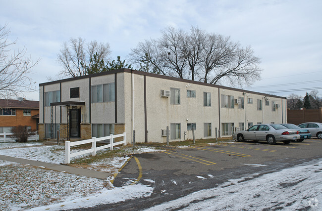 Building Photo - Sunnyside Apartments