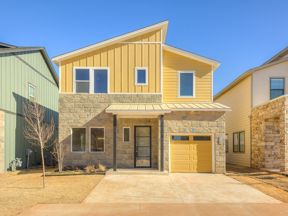 Primary Photo - Beautiful New Construction Home in Edmond/...