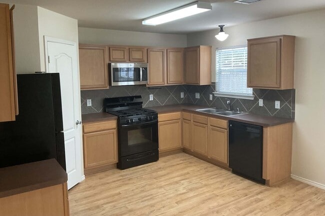 Foto del edificio - 29607 Evergreen Hills Dr