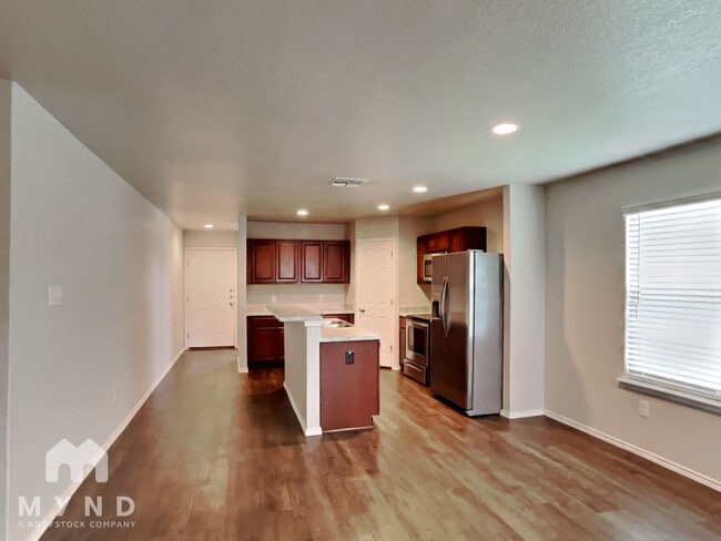 Foto del edificio - 7532 Rose Robin Run Ct