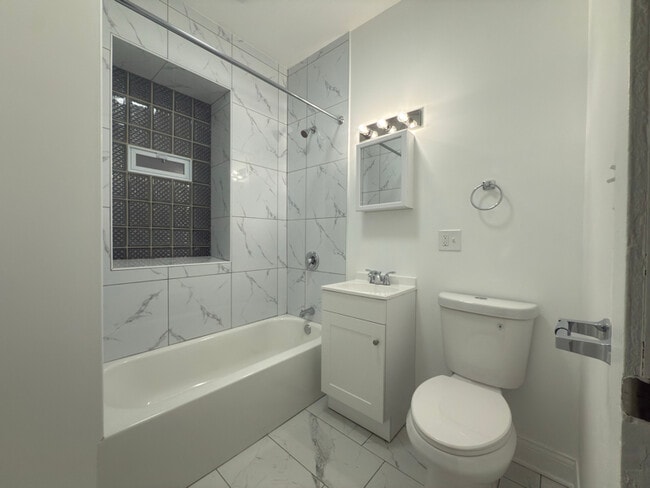 Photo - 4617 S Calumet Ave Apartment