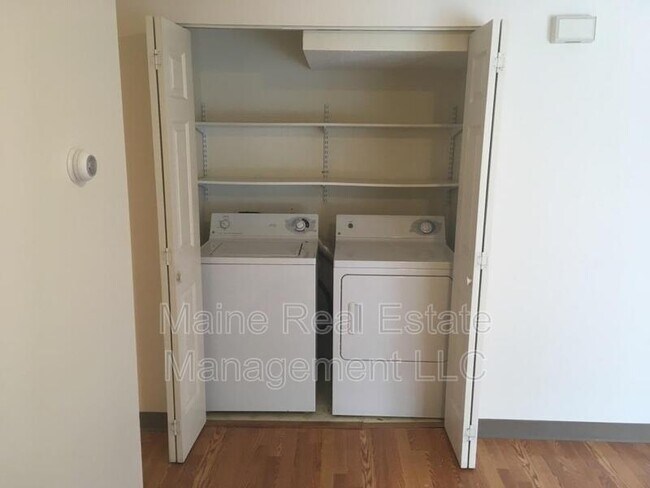 Foto del edificio - 307 Garland St